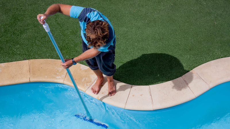 Three Reasons to Leave Pool Cleaning to the Experts